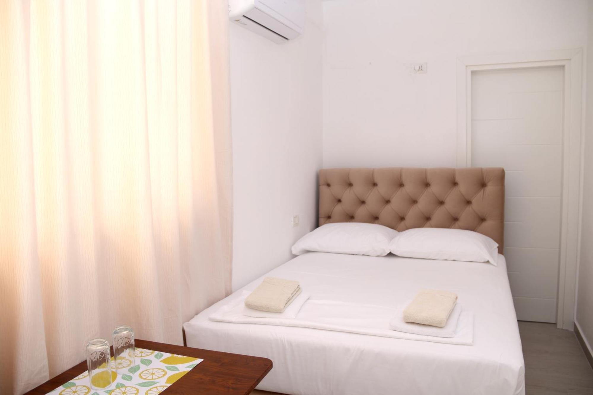 Vila Jovani Sarandë Exterior foto